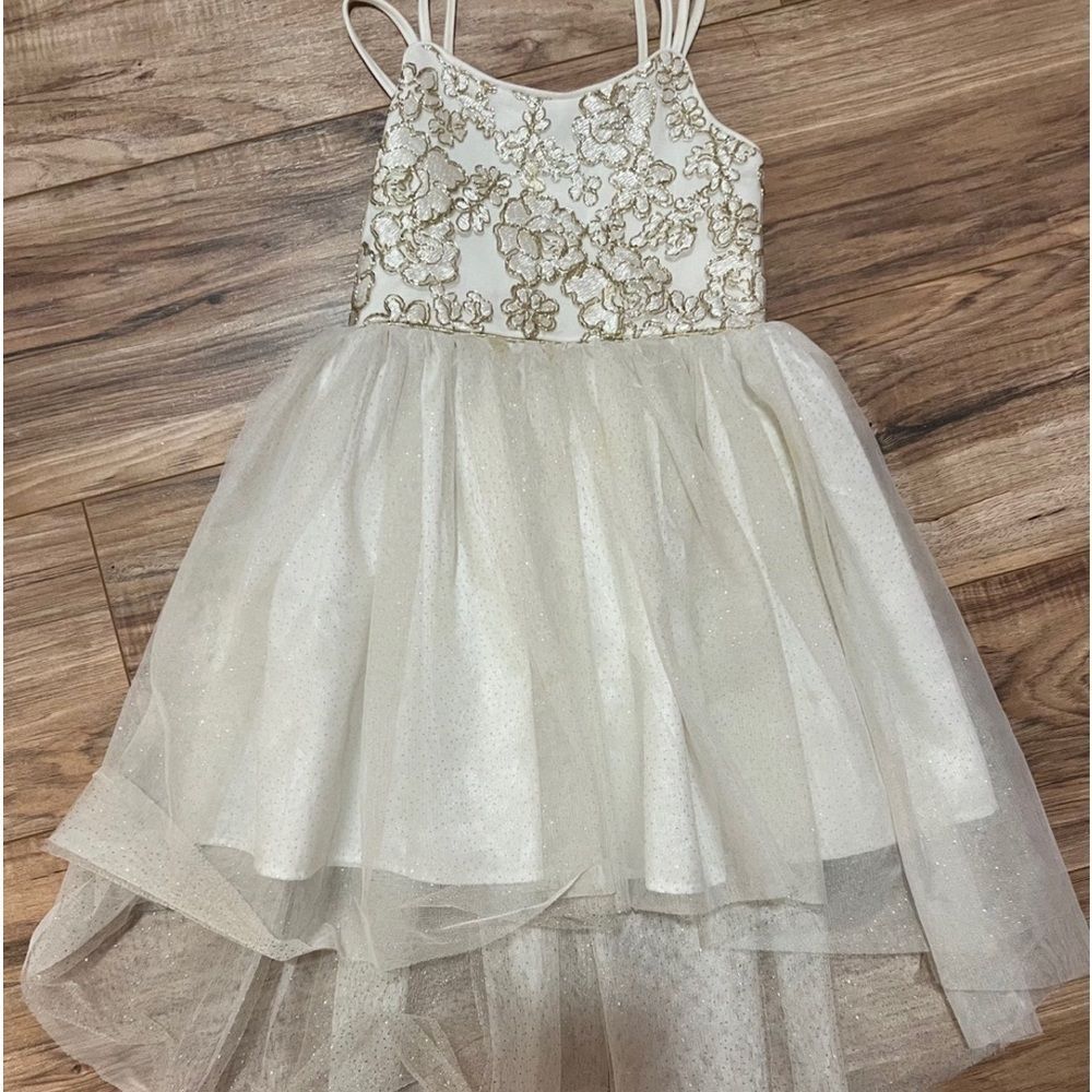 Girls Dress. Size xs(4-5)